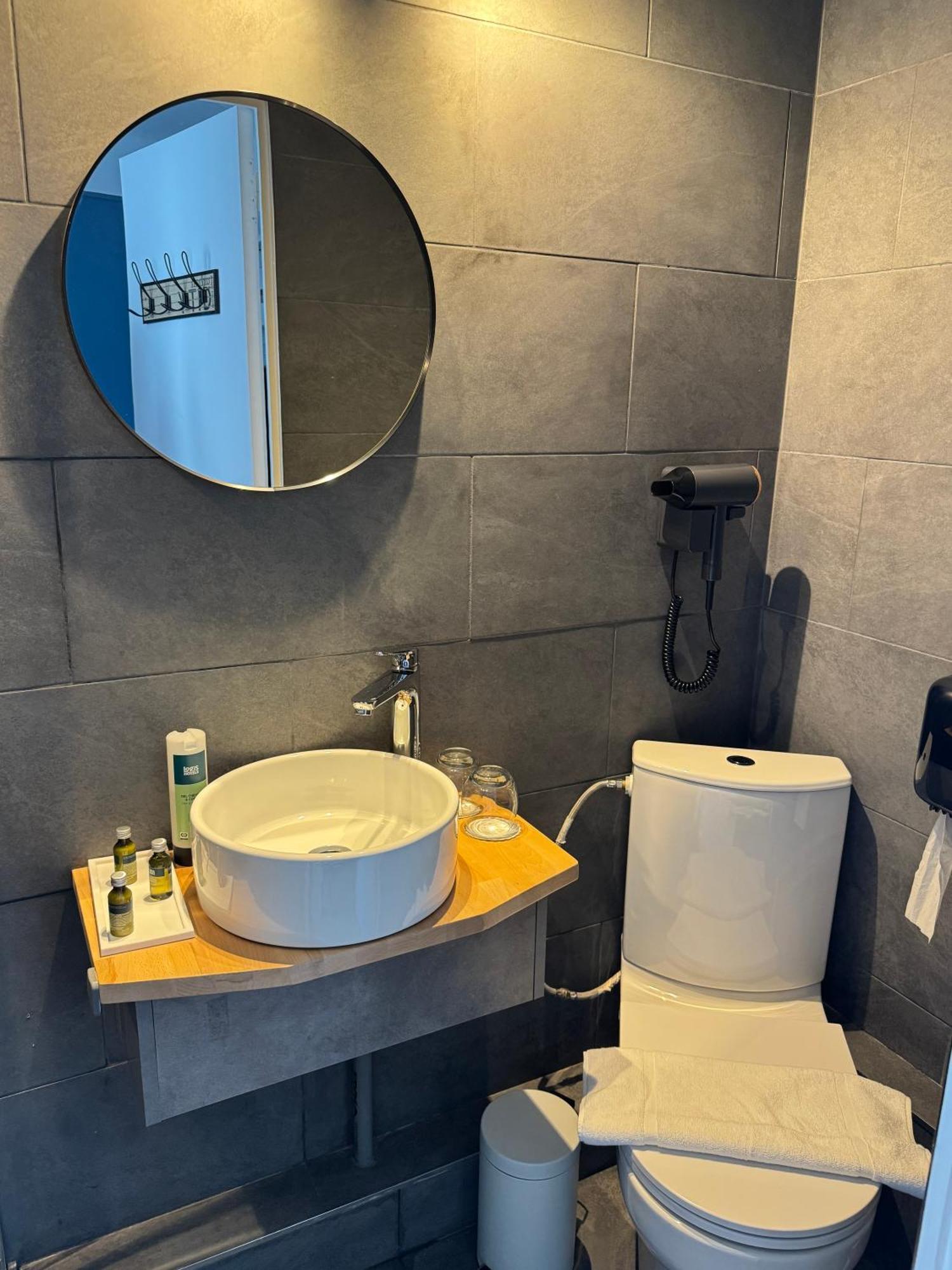 Logis Hotel De La Poste Витры-Ле-Франфоис Экстерьер фото
